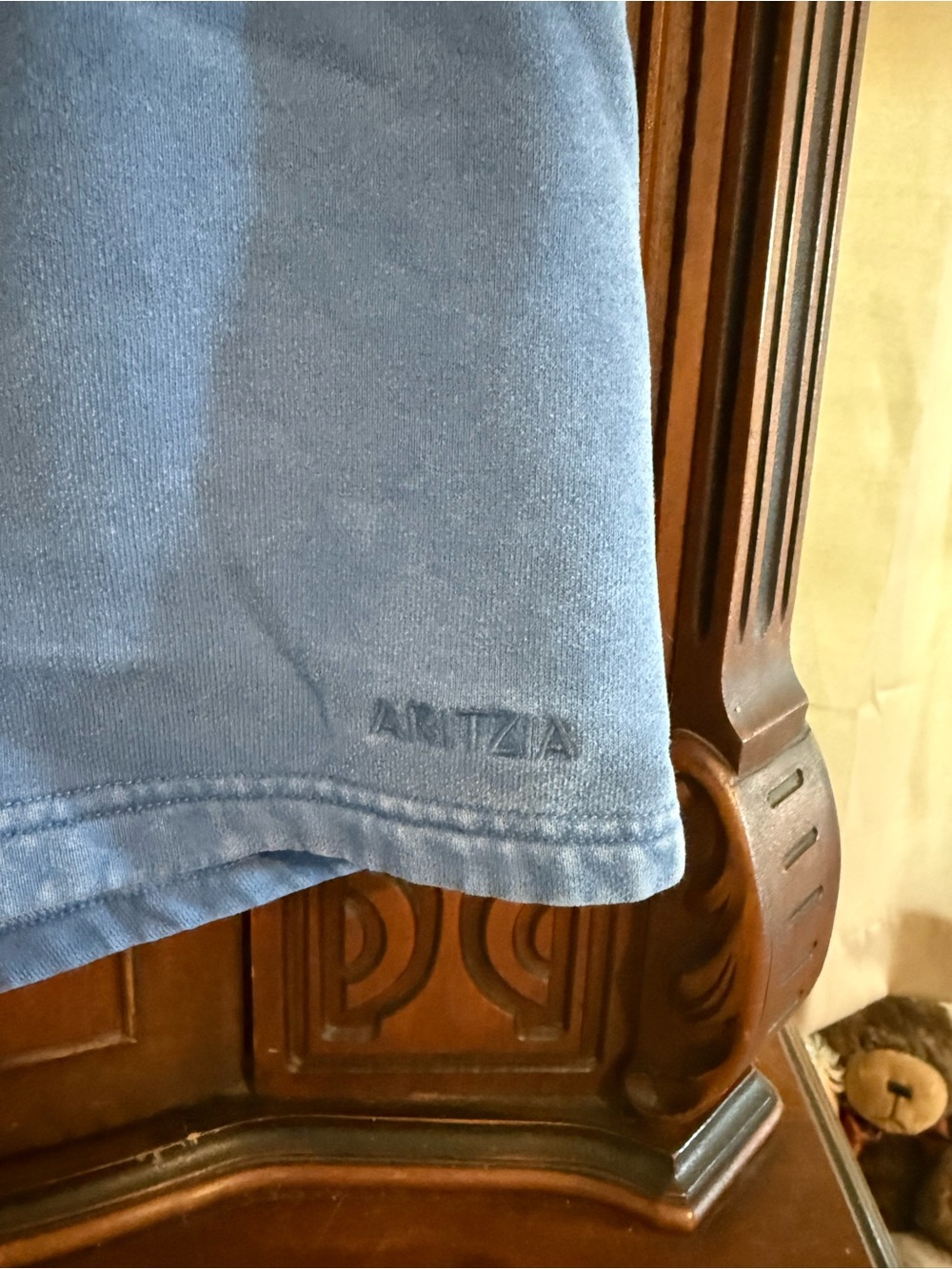 Aritzia Blue Women's Fleece Shorts - Picture 2 of 3
